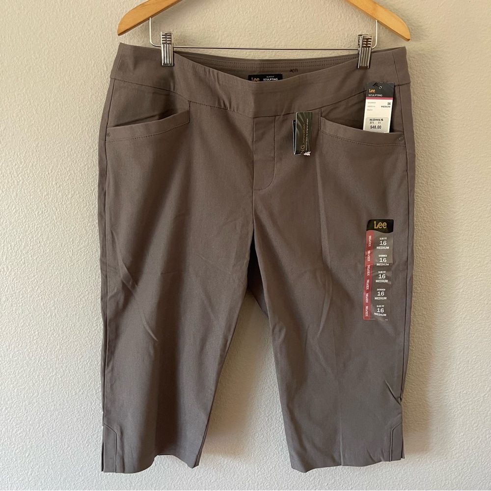 LEE Slim Fit Sculpting Mid Rise Capri Size 16 Medium Gray